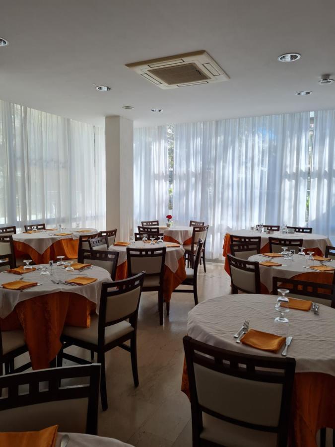 Hotel Marconi Miramare Rimini Exterior foto